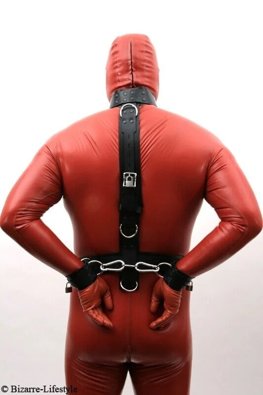 Collar-andbackshacklewithbondagebeltoptionlockableSlockablewithoutlocks