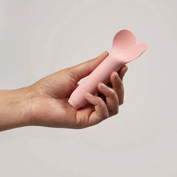 JeJoue–AmourPaleRosetteBullet