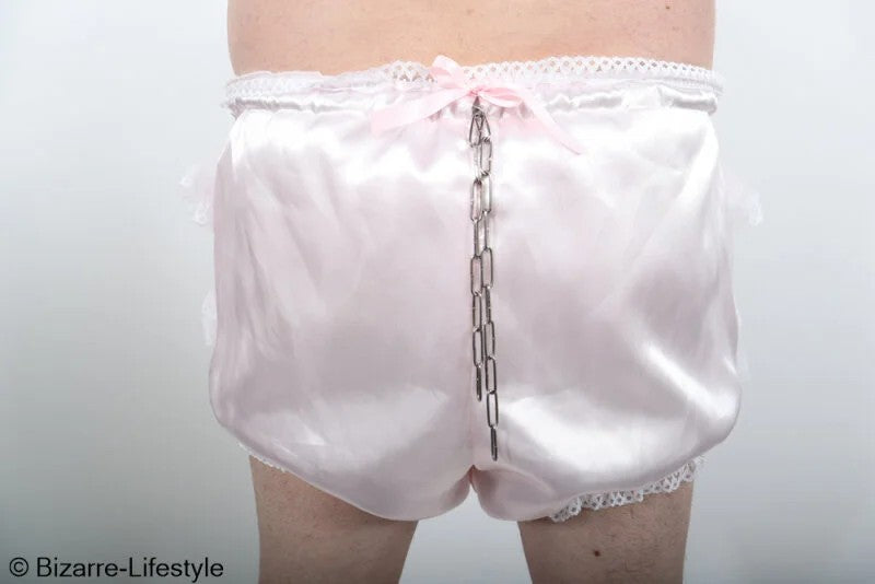 Lockablefabric/PVCdiaperpantspinkwith3rowsofwhitelace,sizeXL