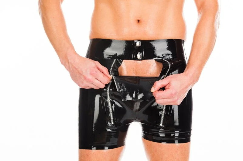 Shortsinmalecarpenterstyle