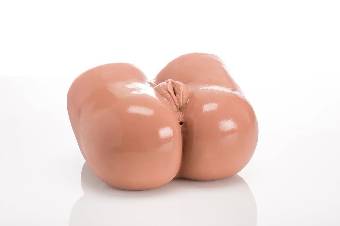 ZennMay–RealisticAss&Pussy