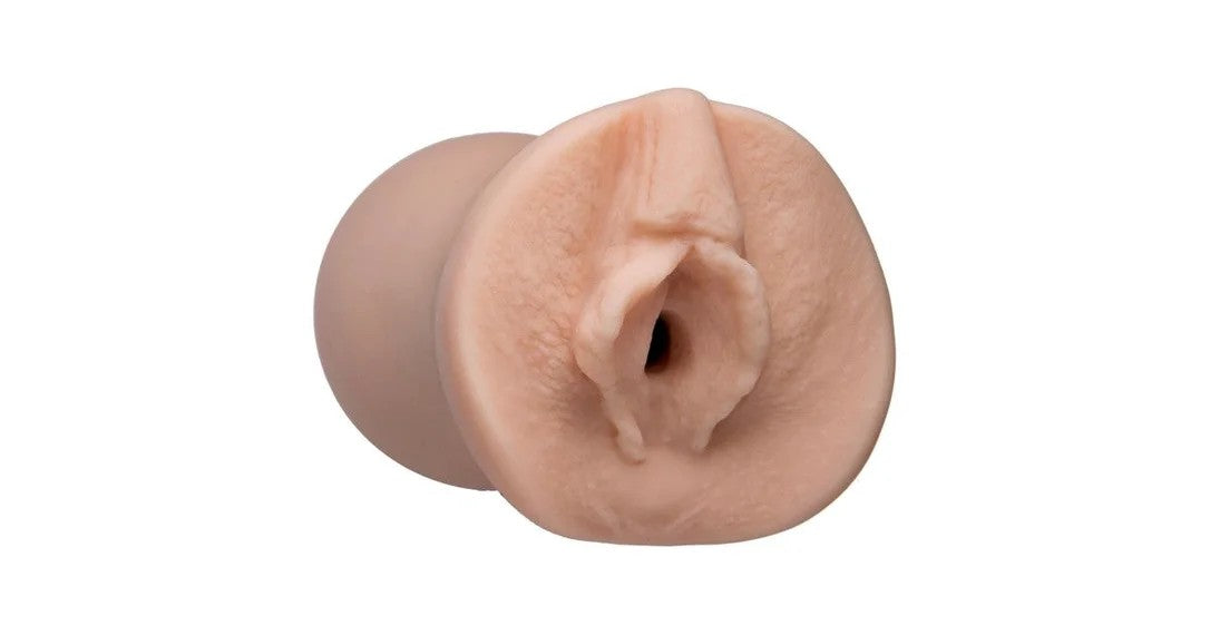 BelleKnoxUR3PocketPussy