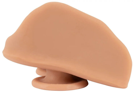 BreeOlson’sVibratingSuctionBasePussy&Ass