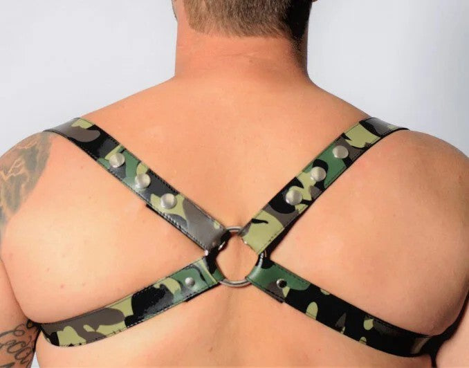 CamouflageLeatherHarness–Acc.Chrome–Cross–TheRedS/M