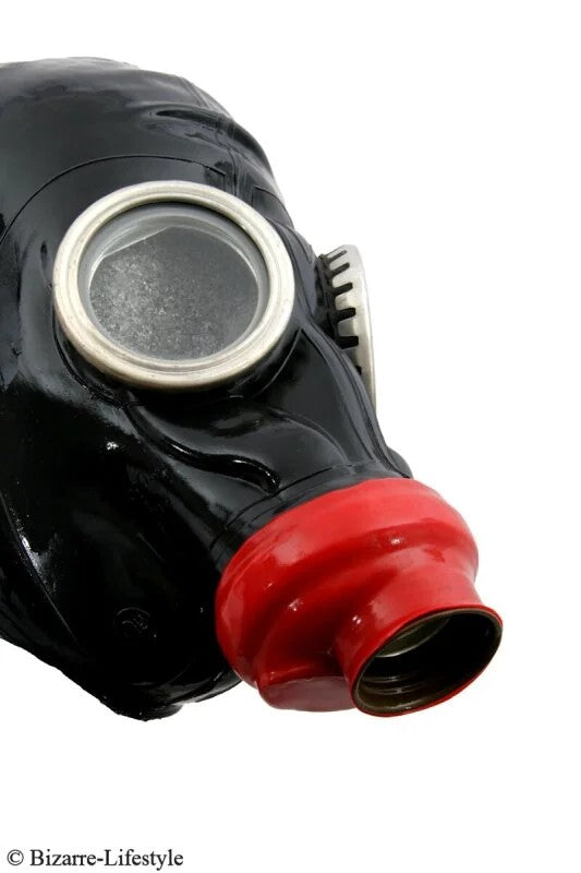 ColoredendcapforRussianGP5gasmask„MadeinGermany“redHoseconnection/filterconnectionandexhalationconnectionopen