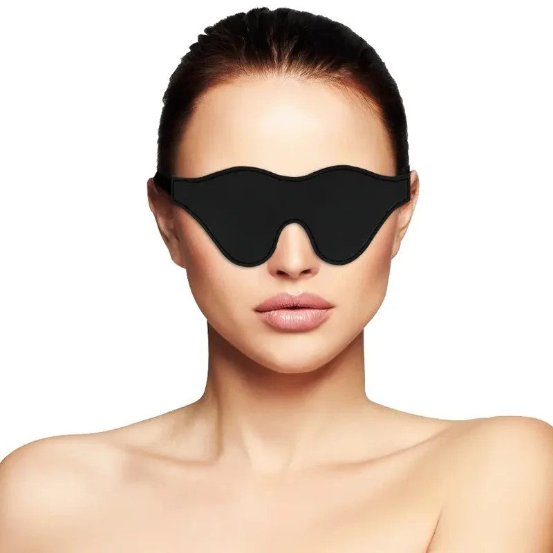 DARKNESS–SCHWARZEMASKE