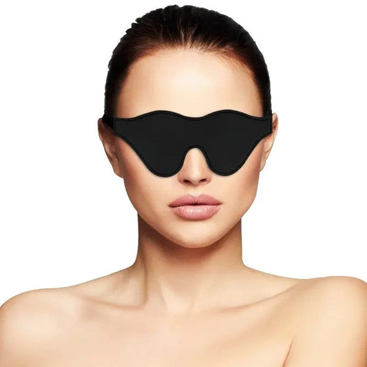DARKNESS–SCHWARZEMASKE
