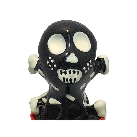 HANDBEMALTESKONDOMTOTENKOPFSCHWARZMODELL2VONCONDOMERIE