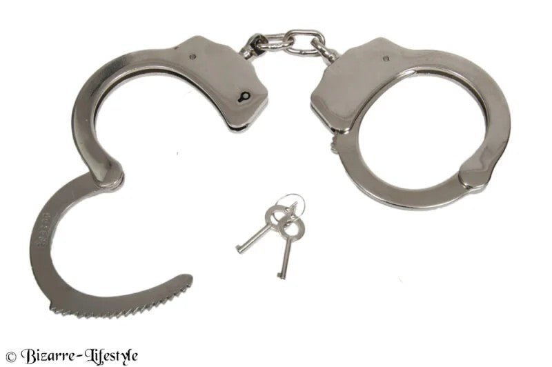 Highqualitychromedsteelhandcuffs