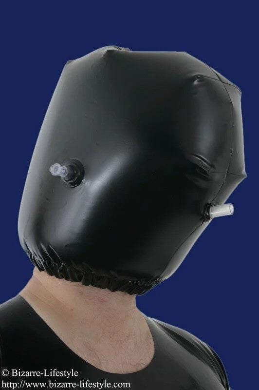 Inflatablemaskwithbreathingtube