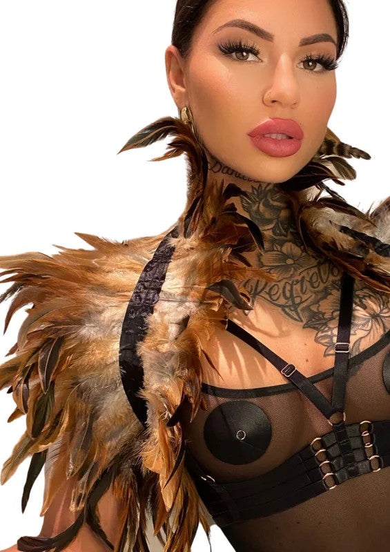 KinkyDivaFeatherShoulderWrapNude