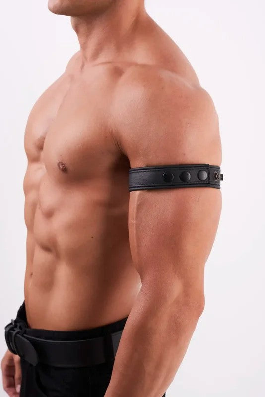 KinkySabine–weichesLederarmbandfürHerrnschmalschwarz