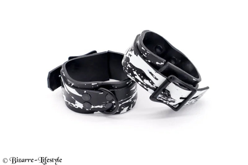 Latexfeetcuffsuniqueblack/whitelockable