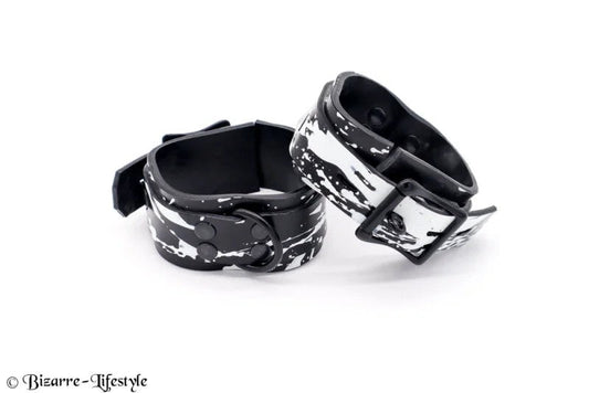 Latexfeetcuffsuniqueblack/whitelockable