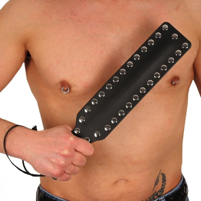 LeatherPaddle–37MetalStuds–38x7.5cm