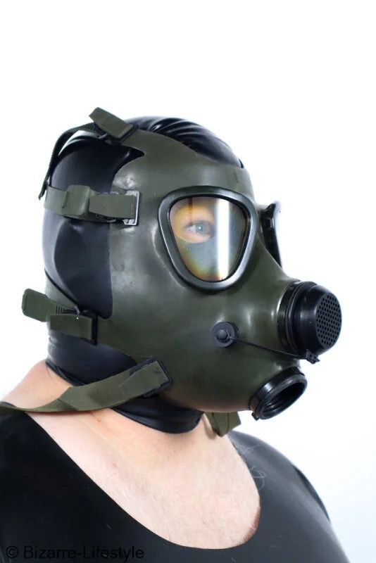 RomaniangasmaskM85withdrinkingconnection