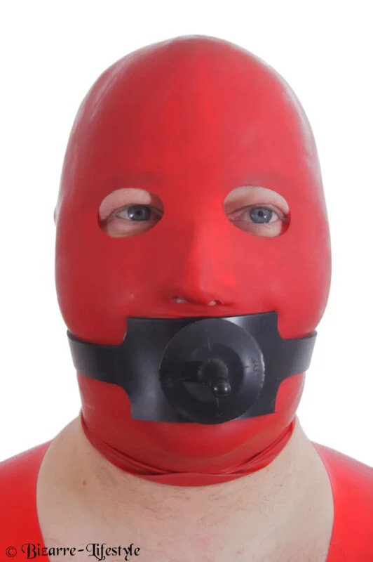 Rubbergagharnesswithsmallbutterflygag