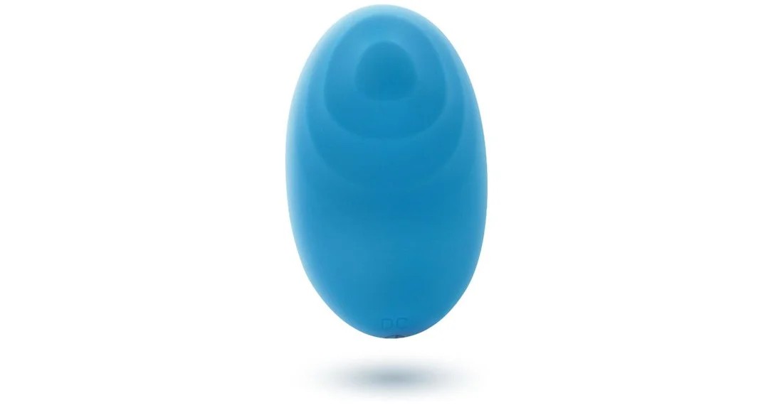 SkinsTouchThePebble