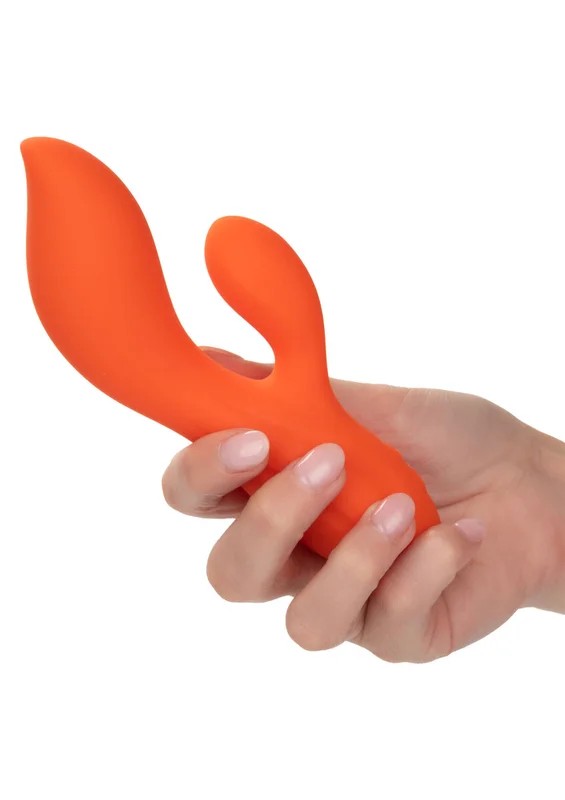 StellaDualTeaserOrange