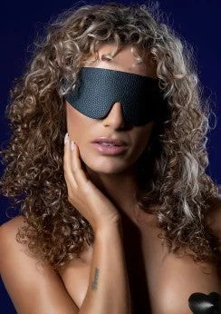 TABOOMDonaSignatureBlindfold
